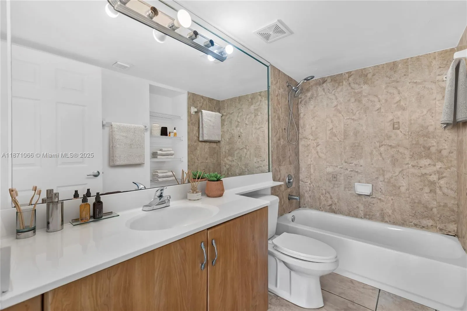 1690 SW 27th Ave, #604