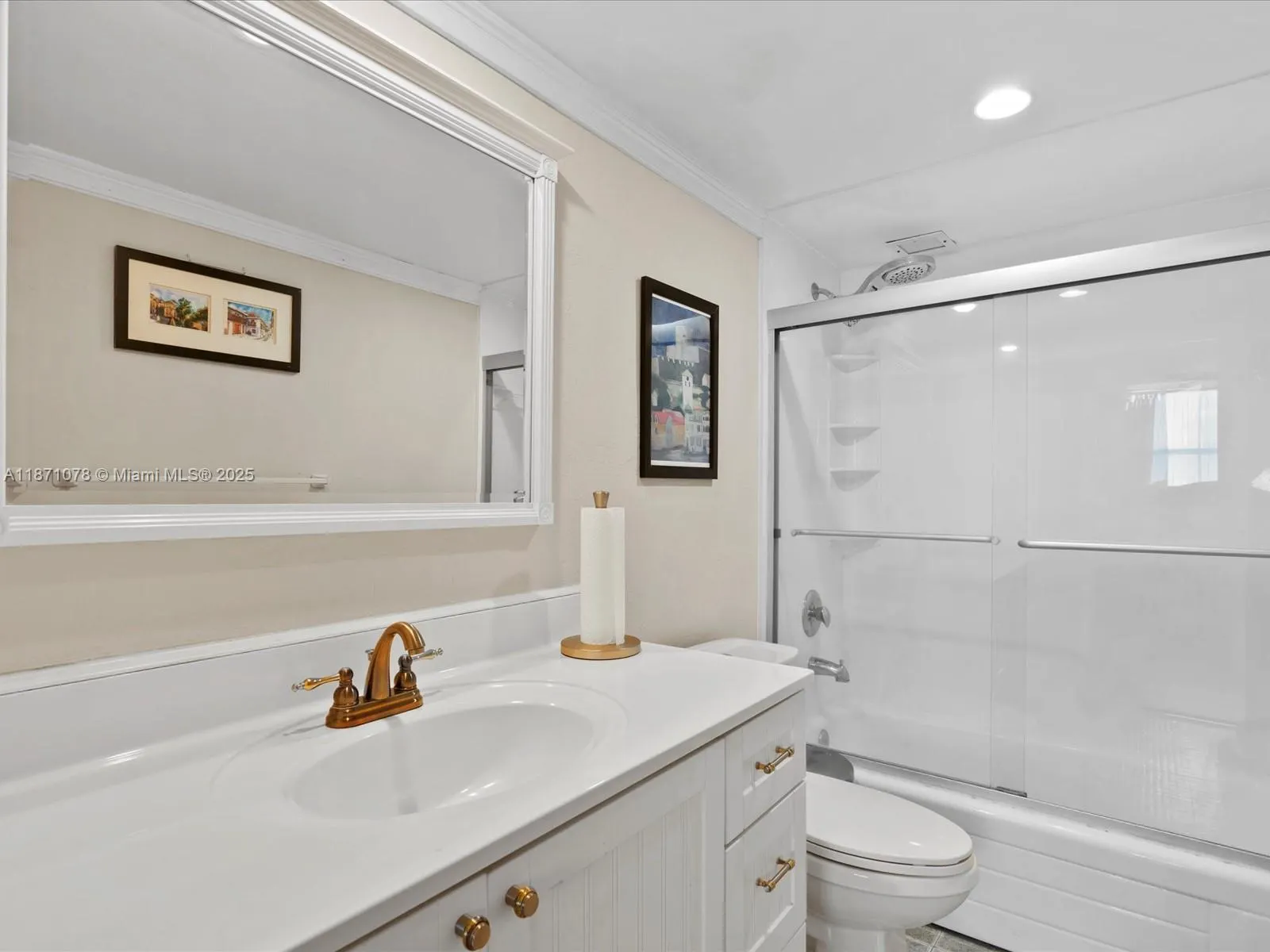 437 Golden Isles Dr, #9H