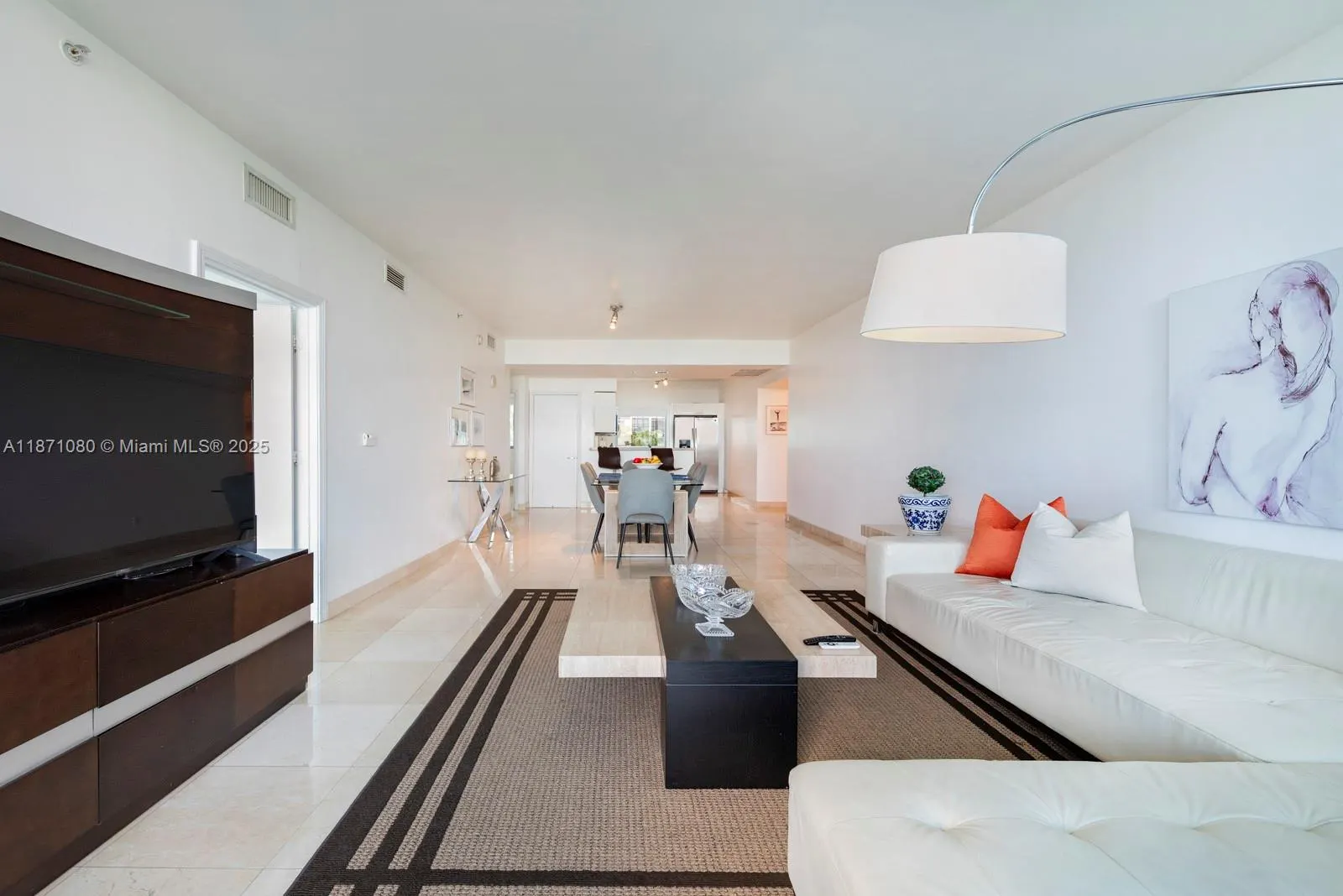 601 NE 36th St, #803