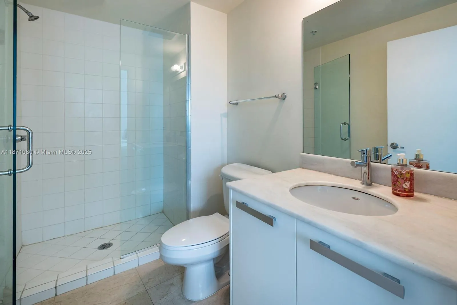 601 NE 36th St, #803