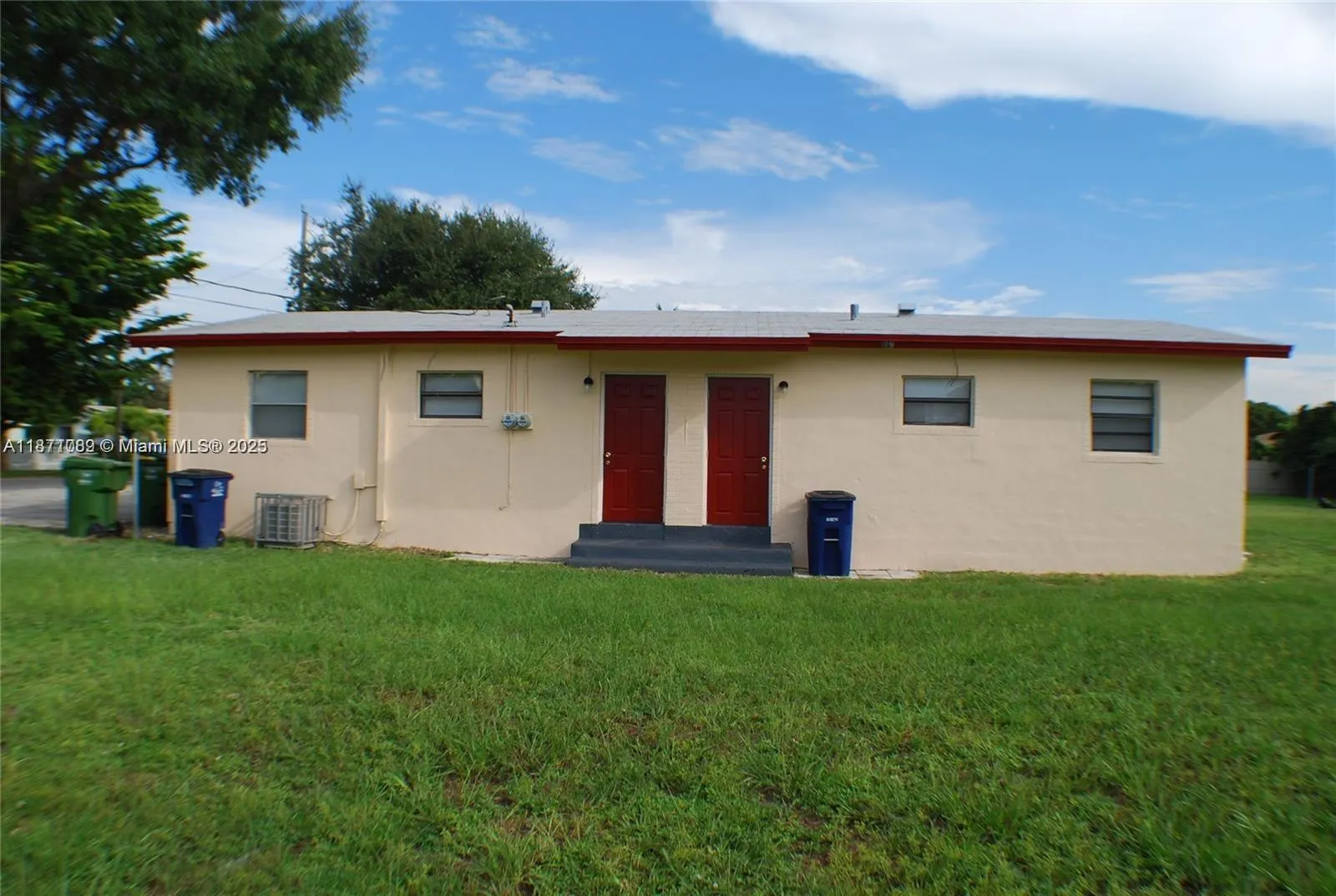 300 NW 5th Ter, #1