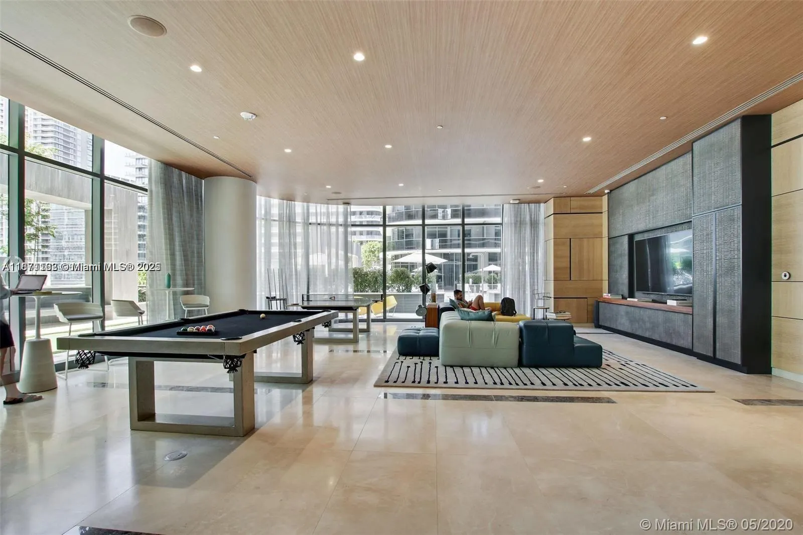 55 SW 9th St, #2903