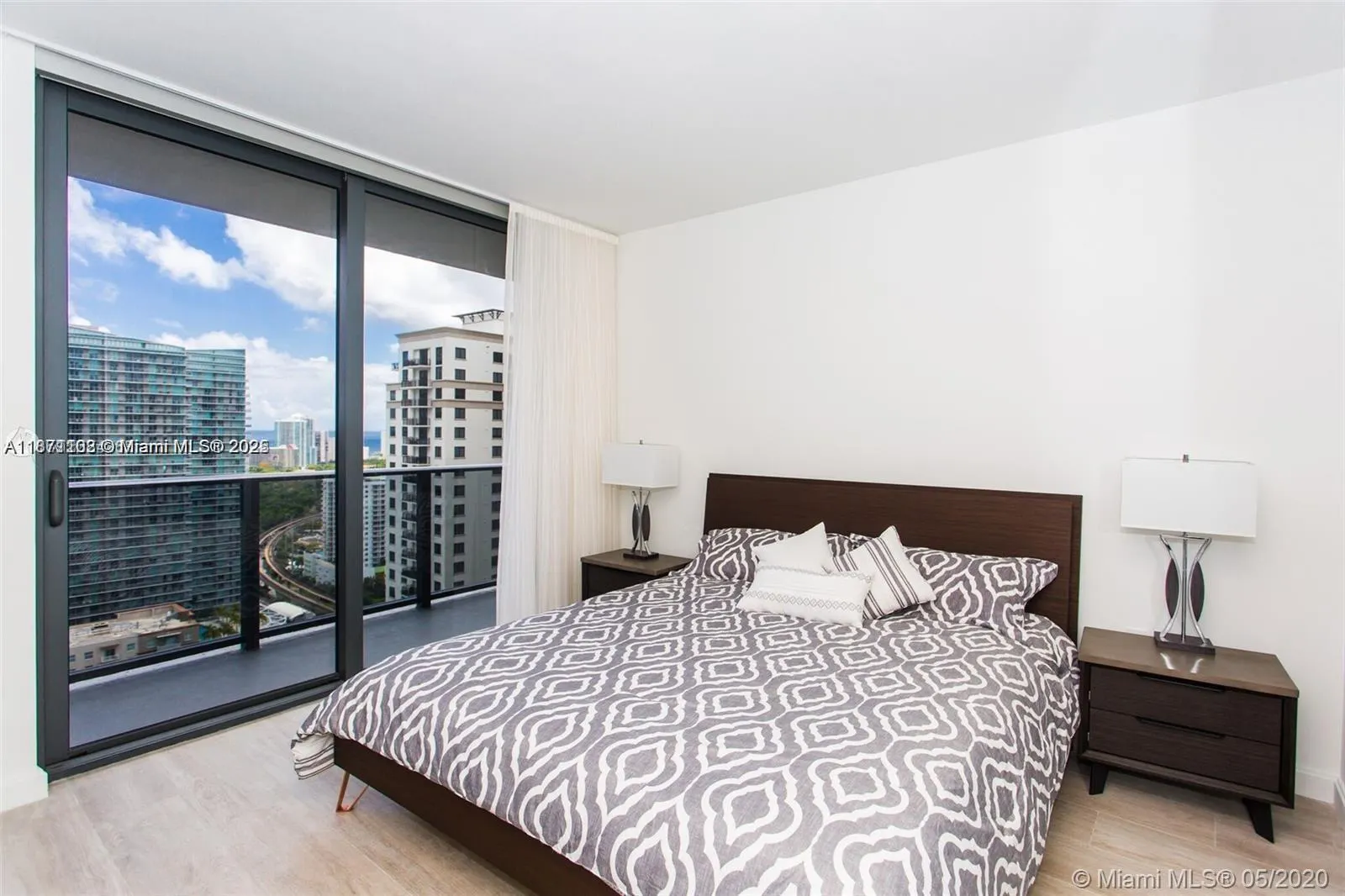 55 SW 9th St, #2903