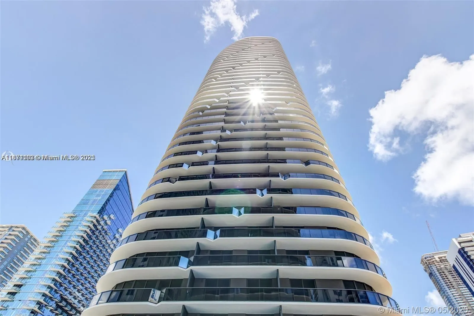 55 SW 9th St, #2903