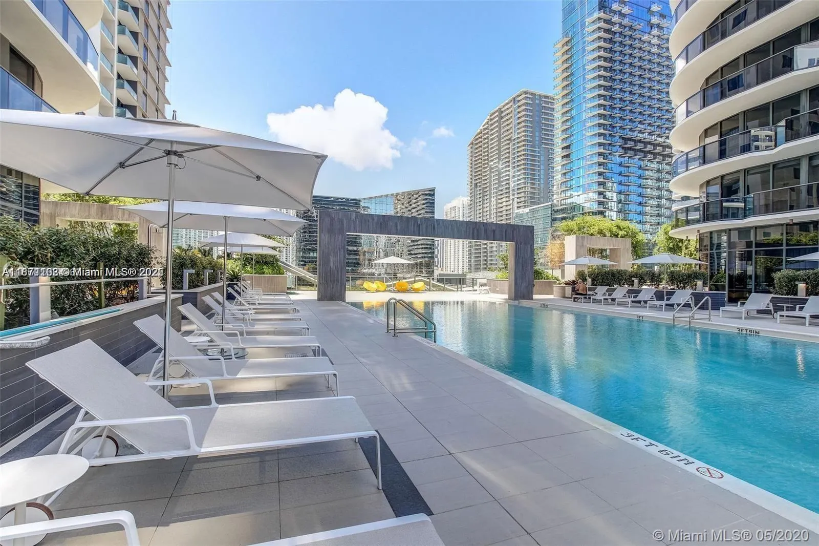 55 SW 9th St, #2903