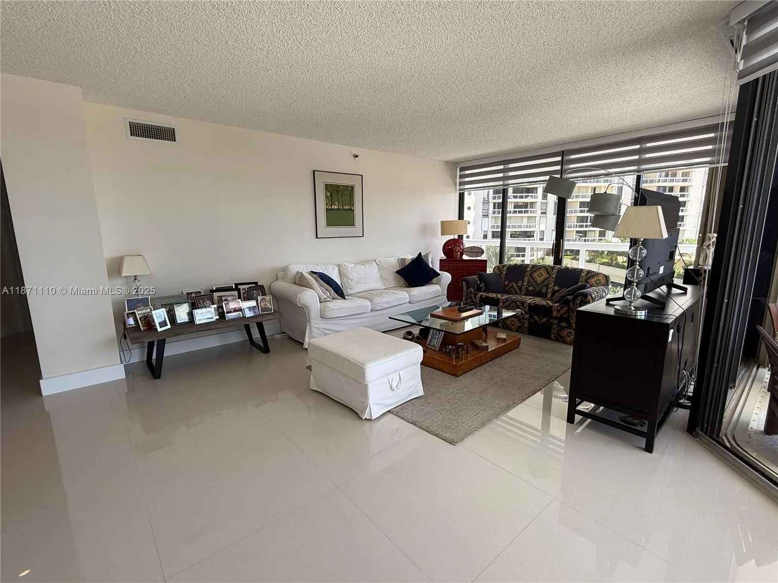 20185 E Country Club Dr, #510
