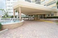 100 Golden Isles Dr, #809