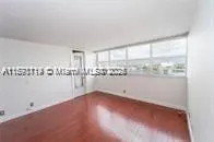 100 Golden Isles Dr, #809