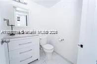 100 Golden Isles Dr, #809