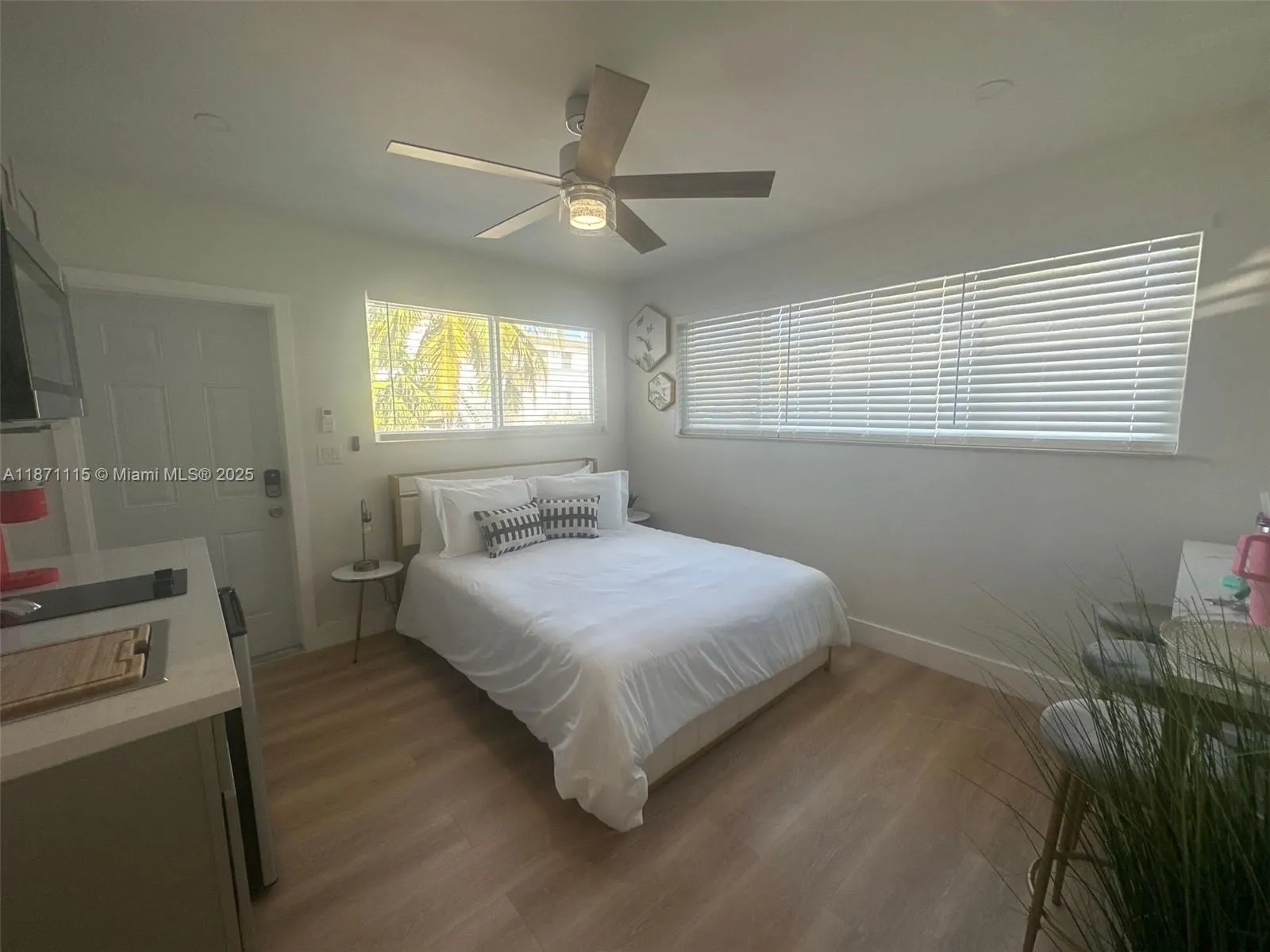 2710 N Ocean Dr