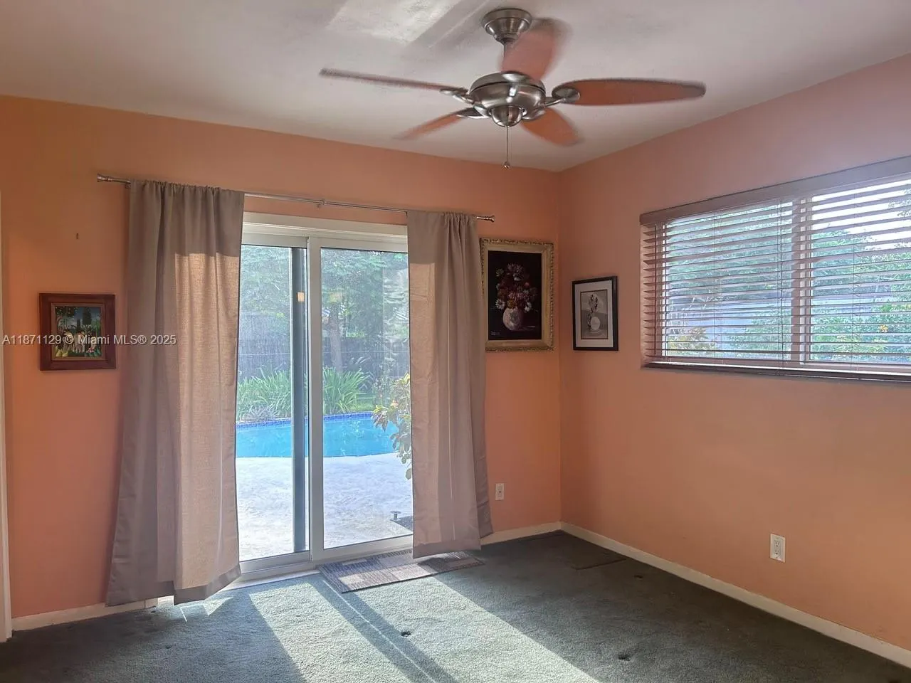 881 SW 49th Ter