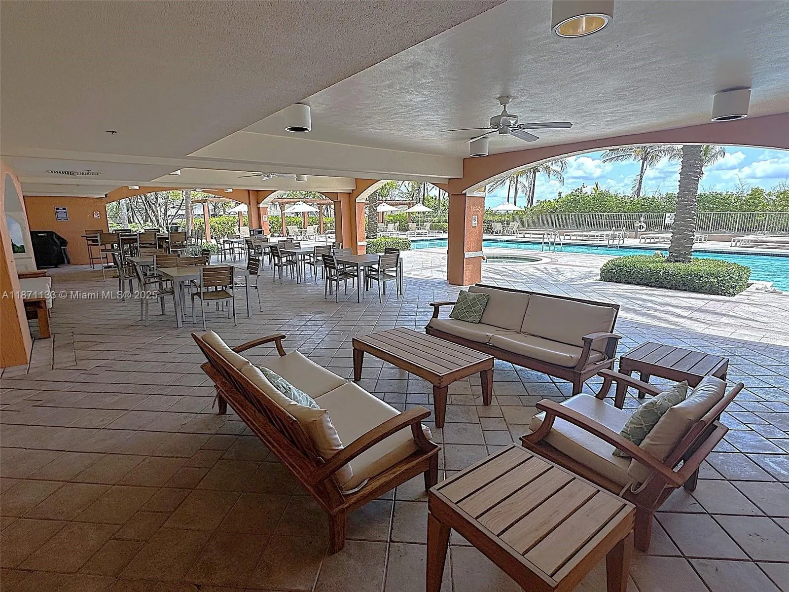 2080 S OCEAN DRIVE, #LPH06