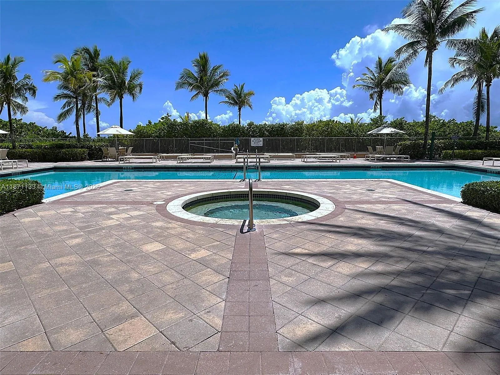 2080 S OCEAN DRIVE, #LPH06