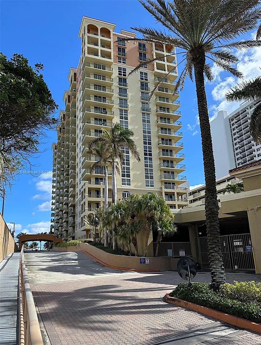 2080 S OCEAN DRIVE, #LPH06