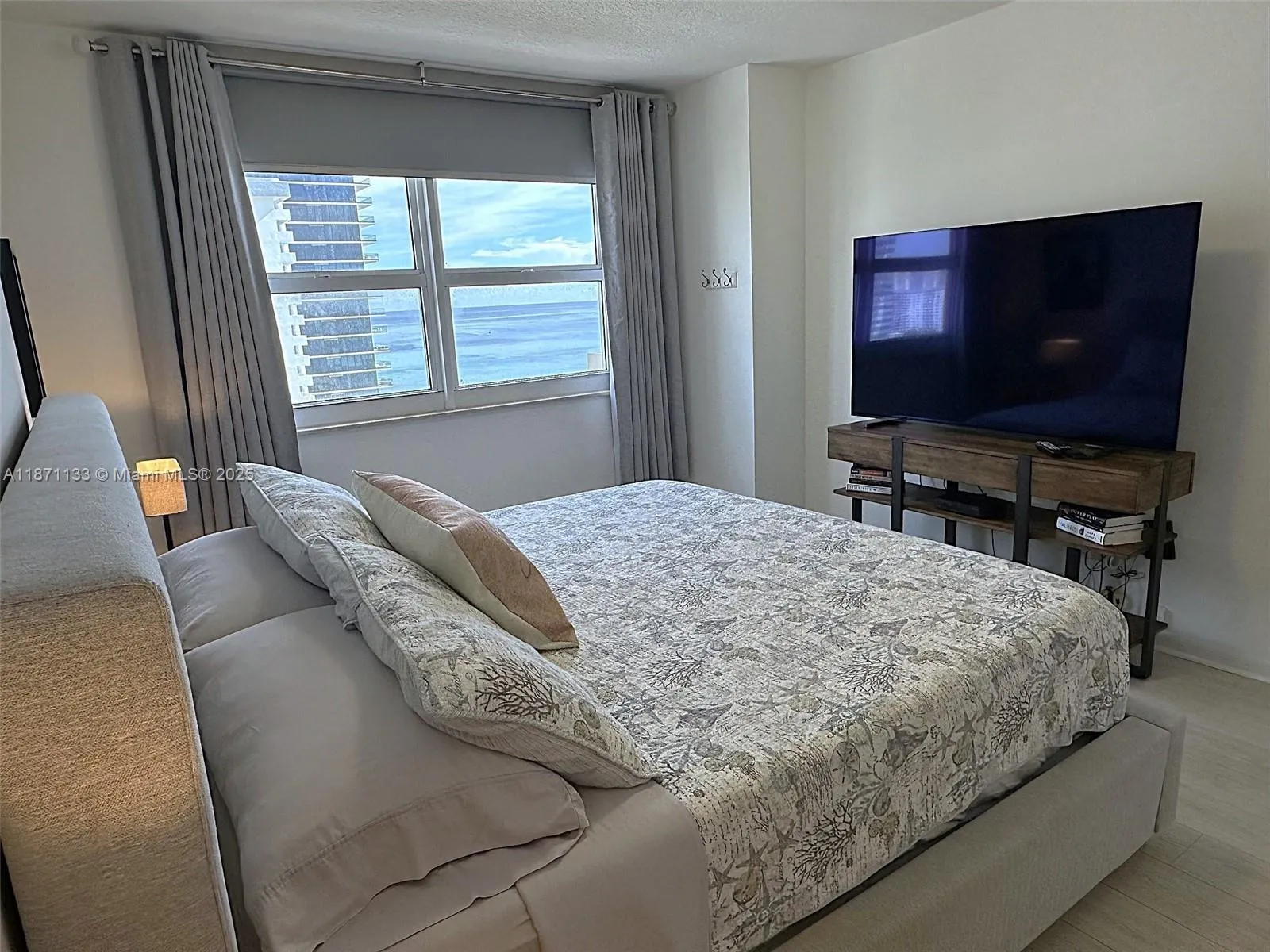 2080 S OCEAN DRIVE, #LPH06