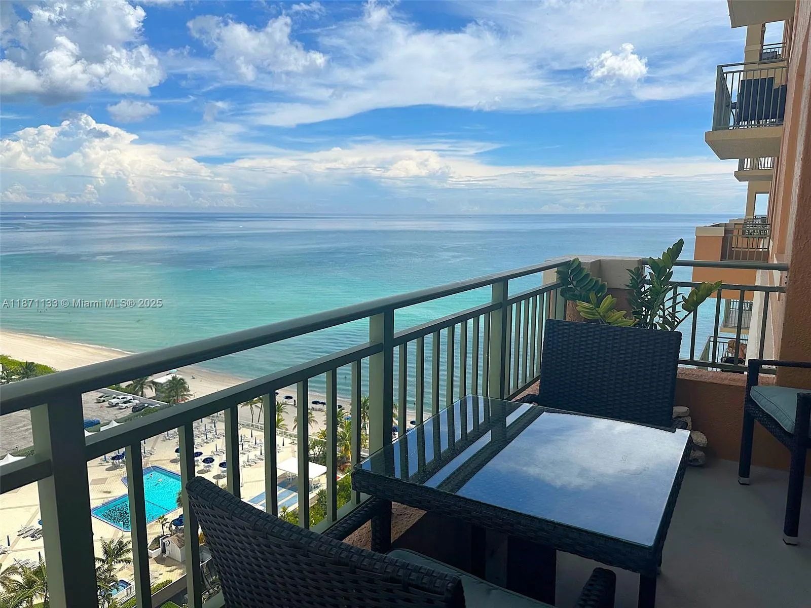 2080 S OCEAN DRIVE, #LPH06