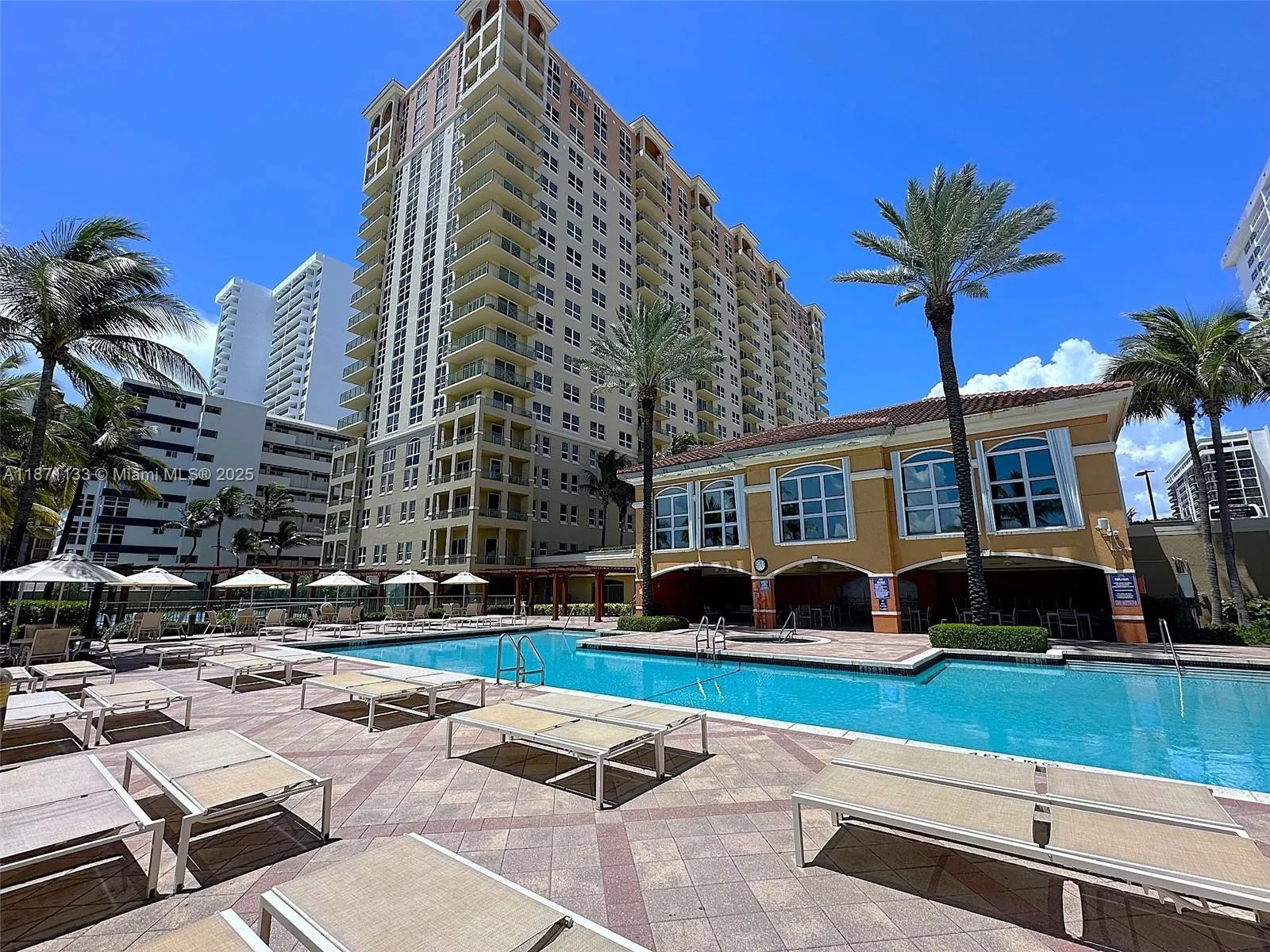 2080 S OCEAN DRIVE, #LPH06