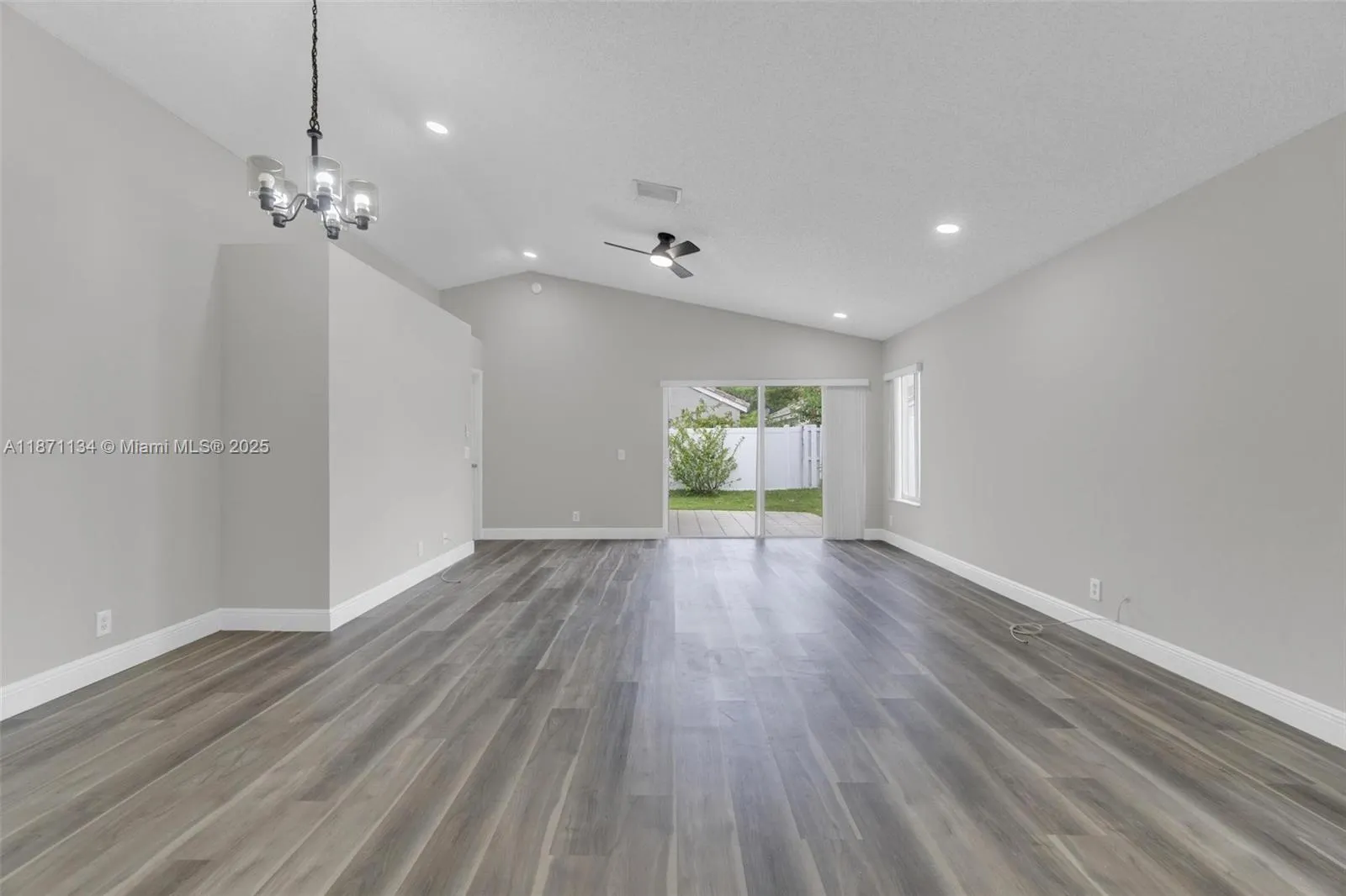 1592 Salerno Cir, #1592