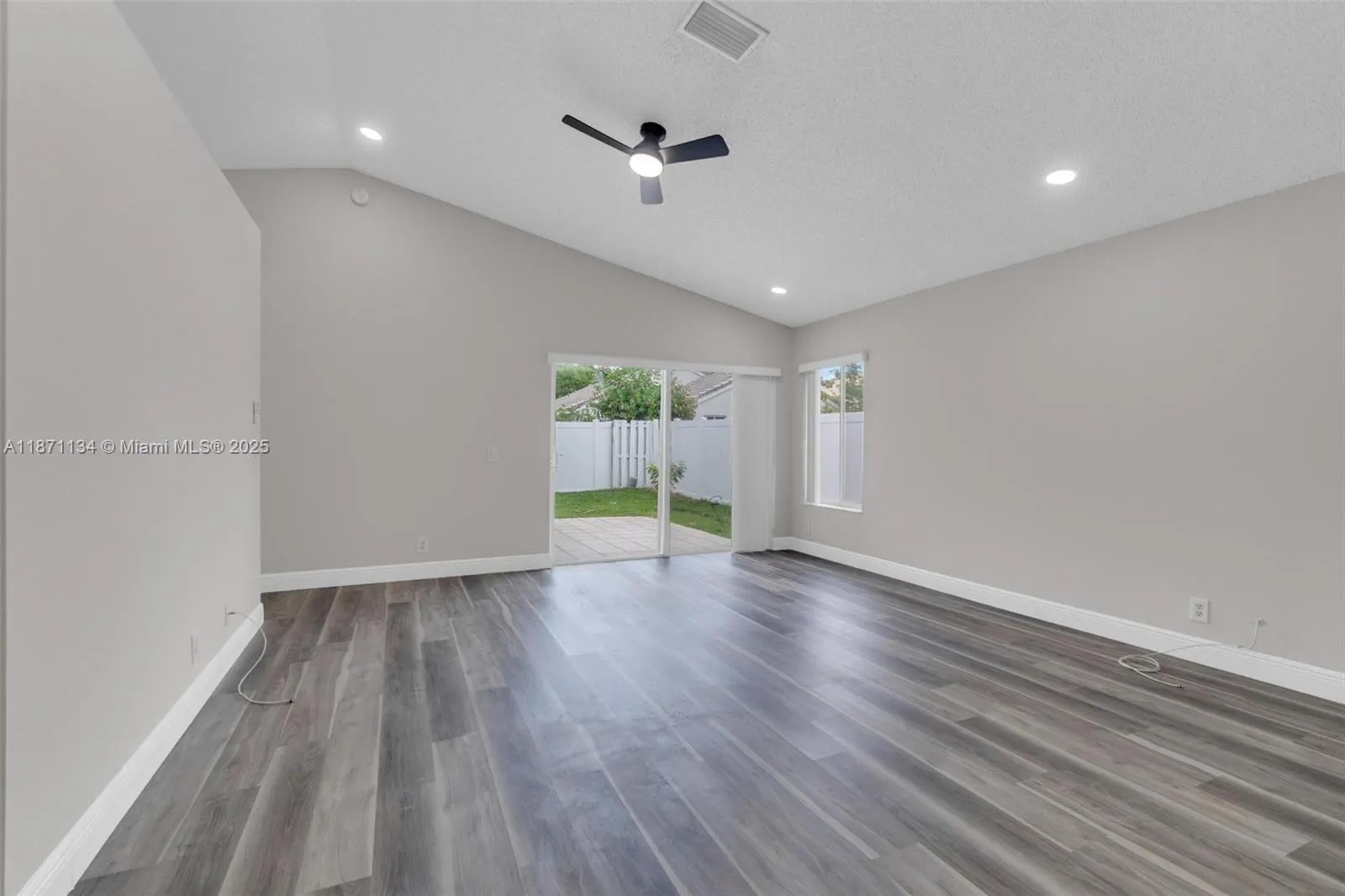 1592 Salerno Cir, #1592