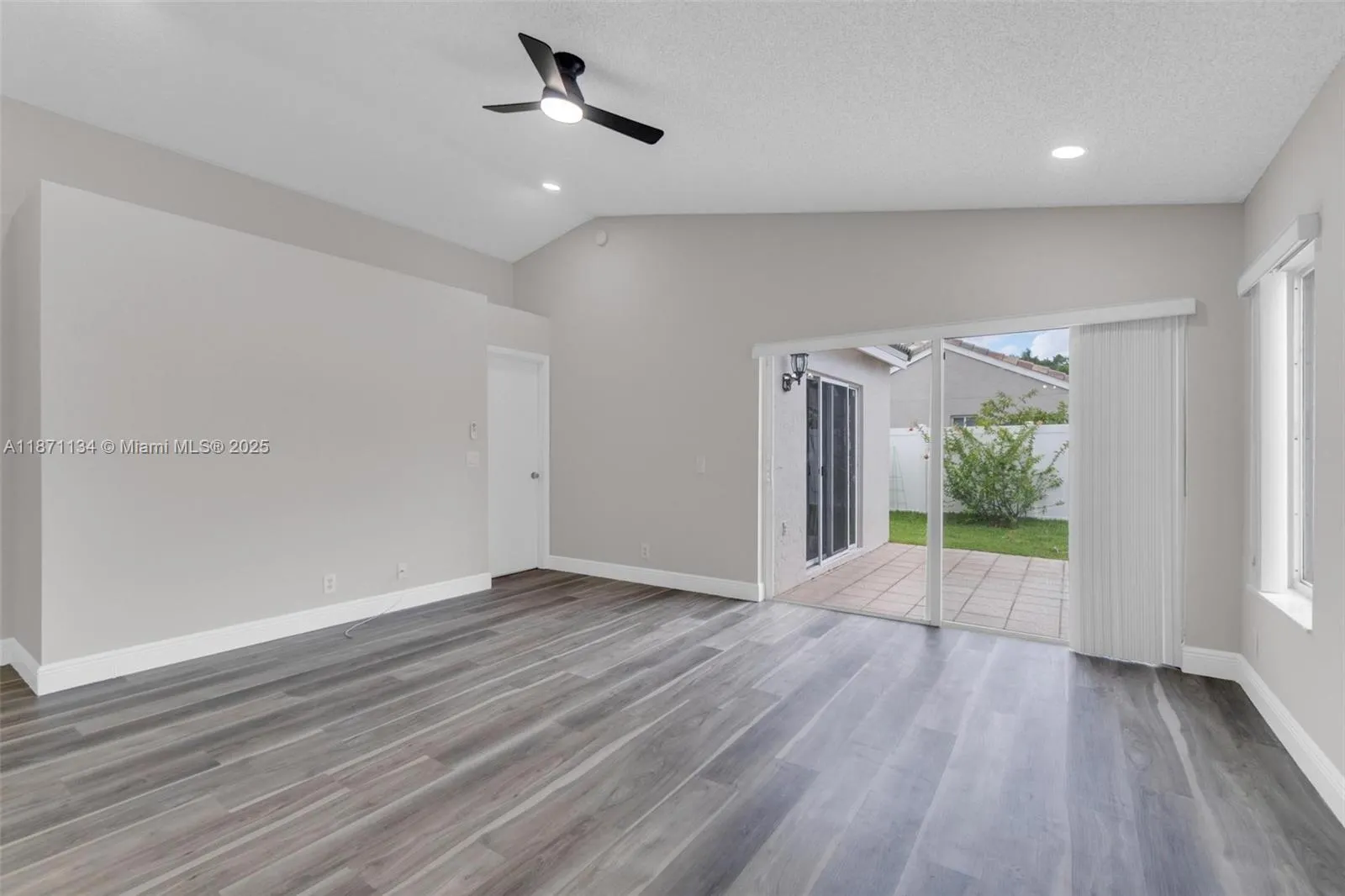 1592 Salerno Cir, #1592