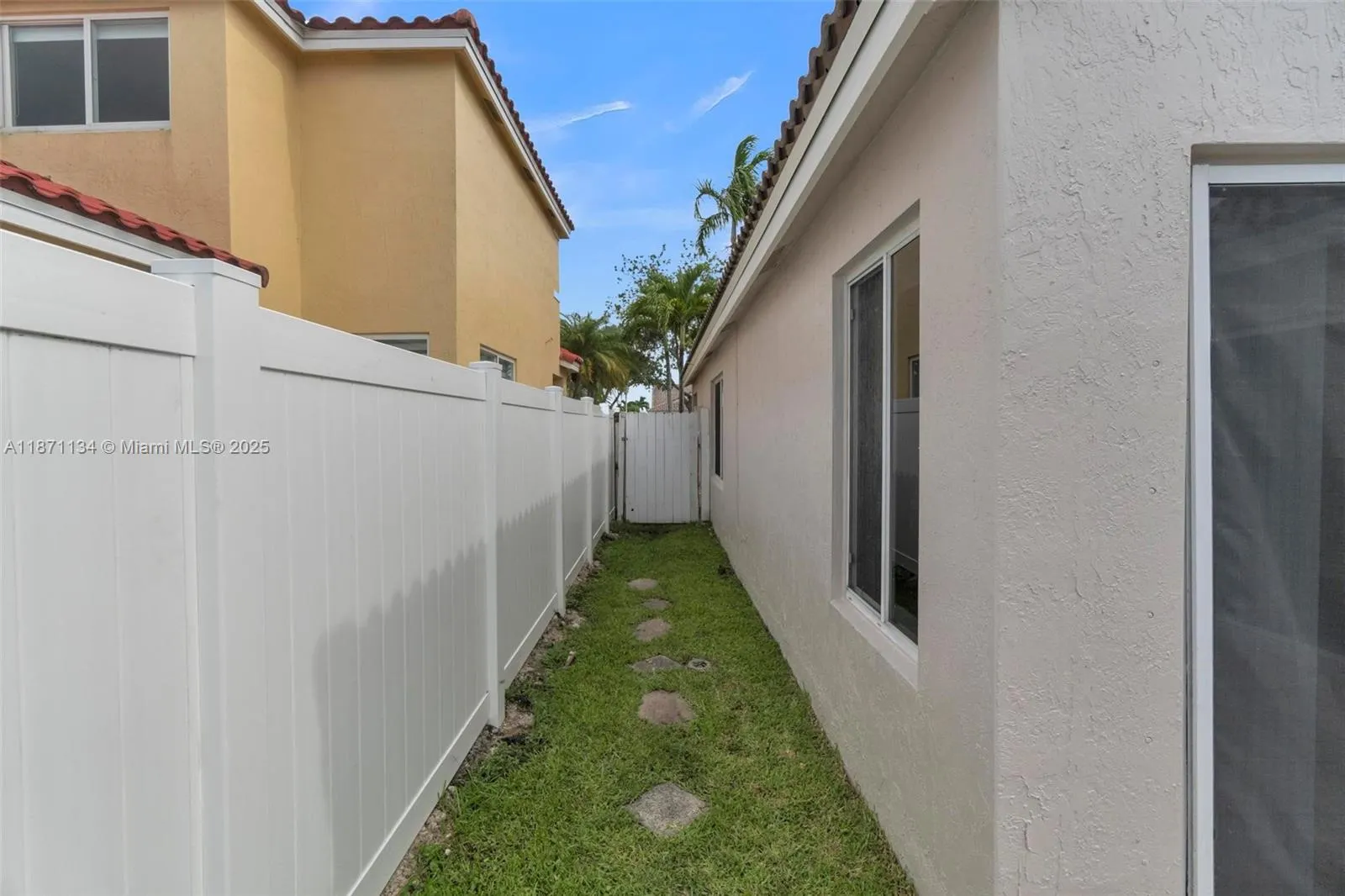 1592 Salerno Cir, #1592