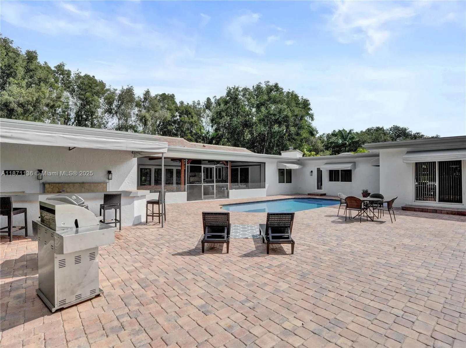 11300 Shady Lane
