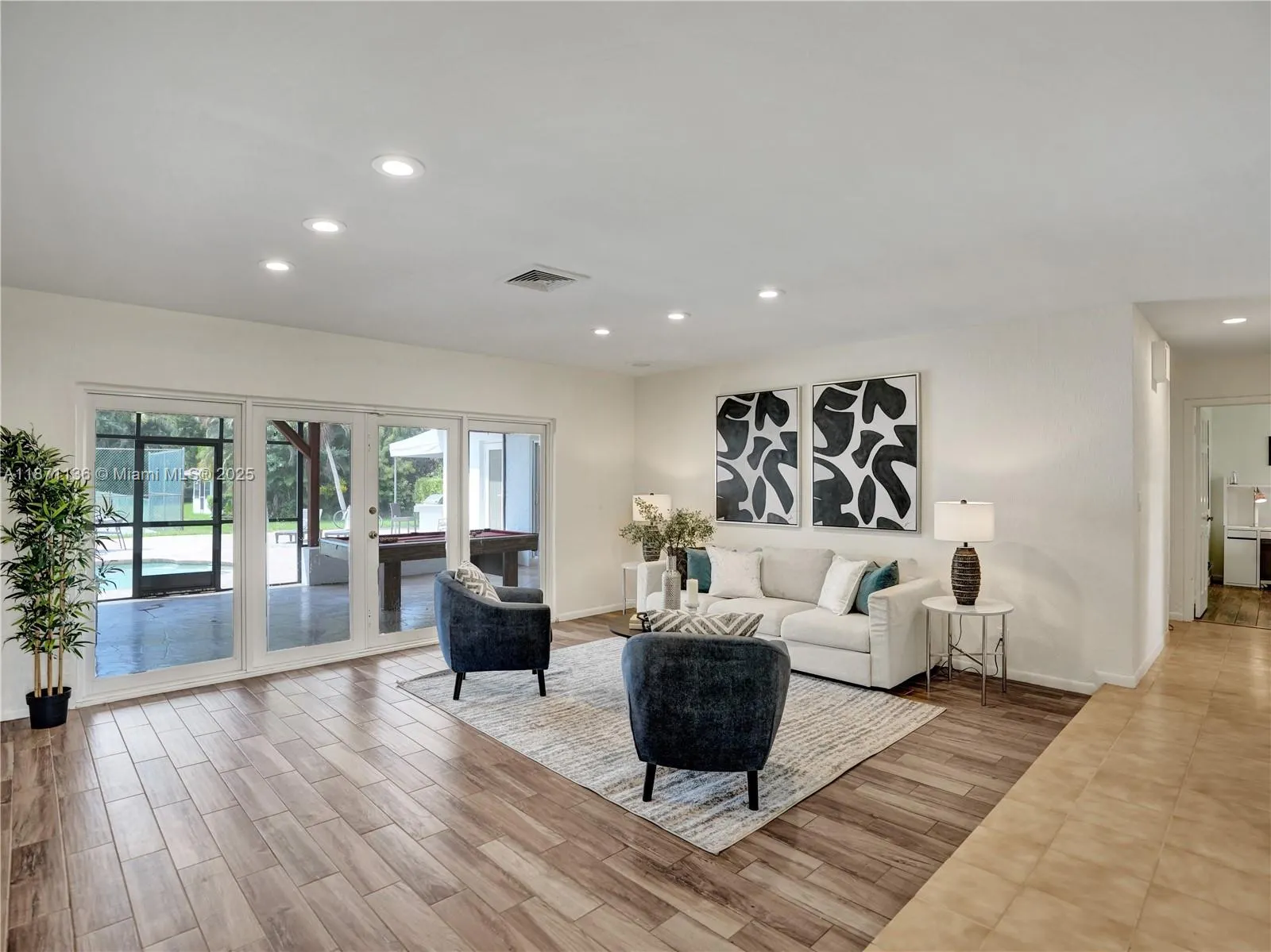 11300 Shady Lane