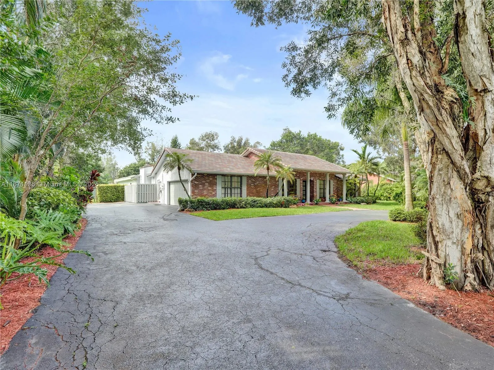 11300 Shady Lane