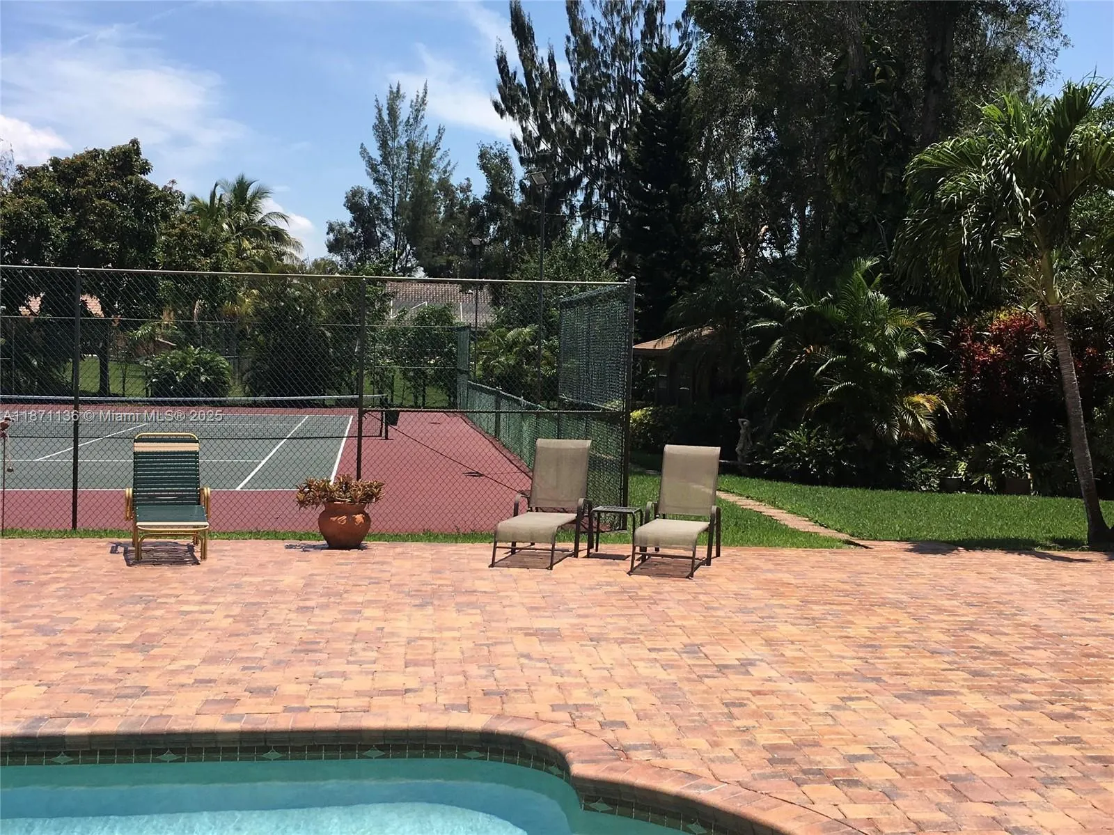 11300 Shady Lane