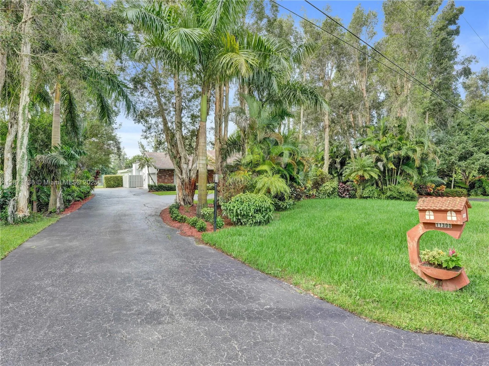 11300 Shady Lane