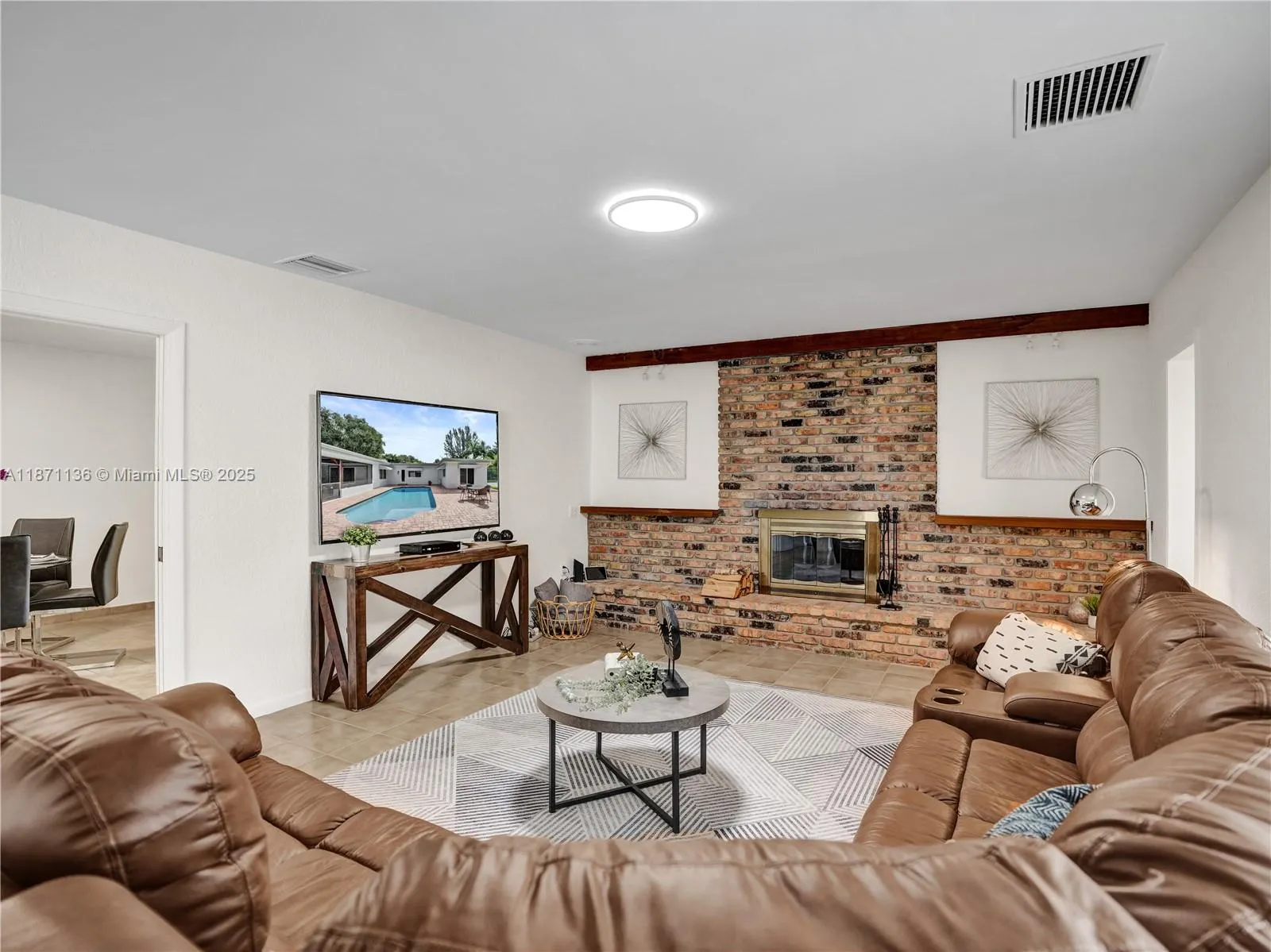 11300 Shady Lane