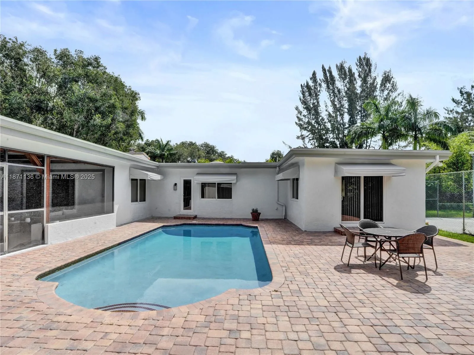 11300 Shady Lane