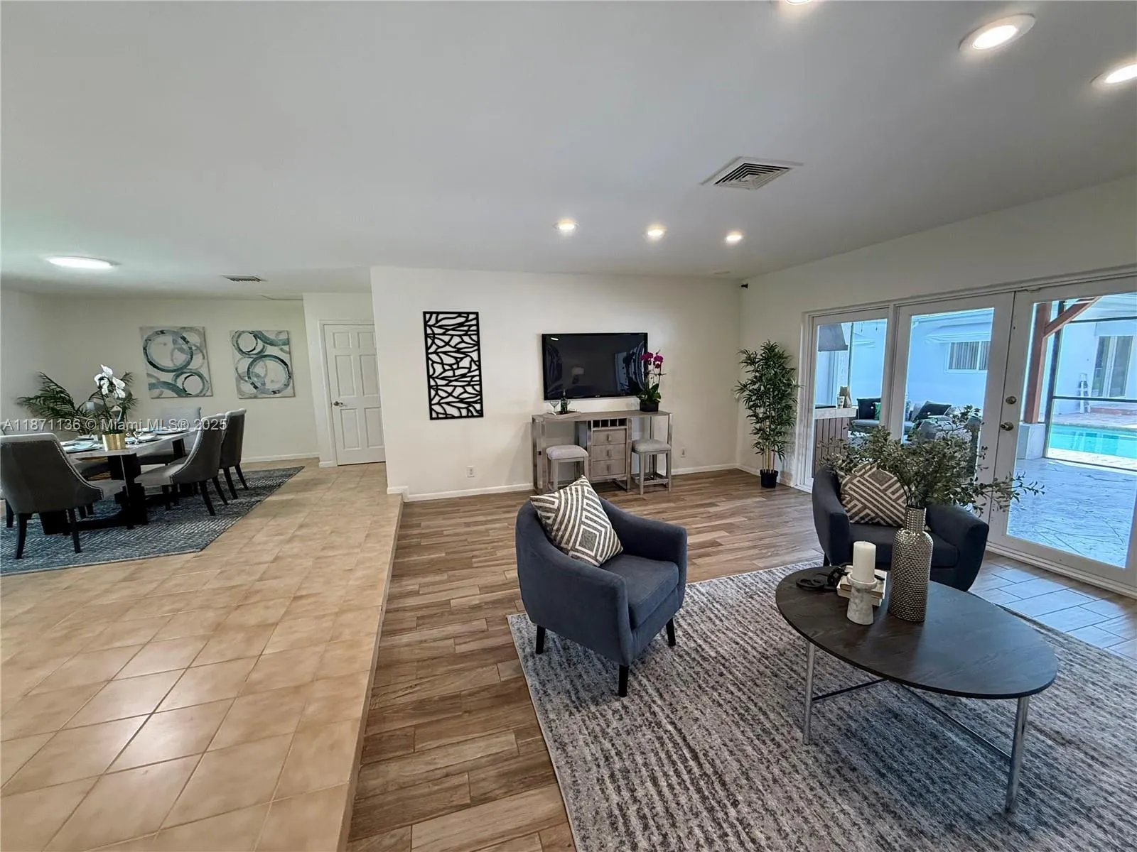 11300 Shady Lane