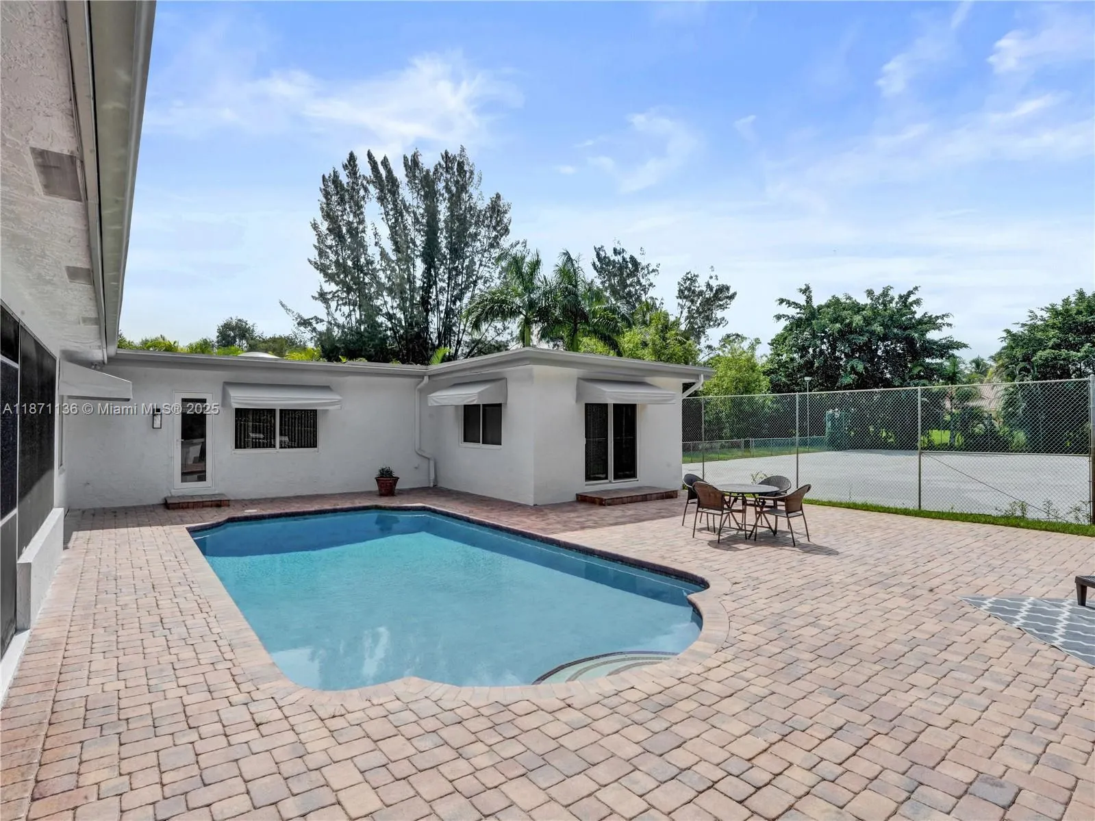 11300 Shady Lane
