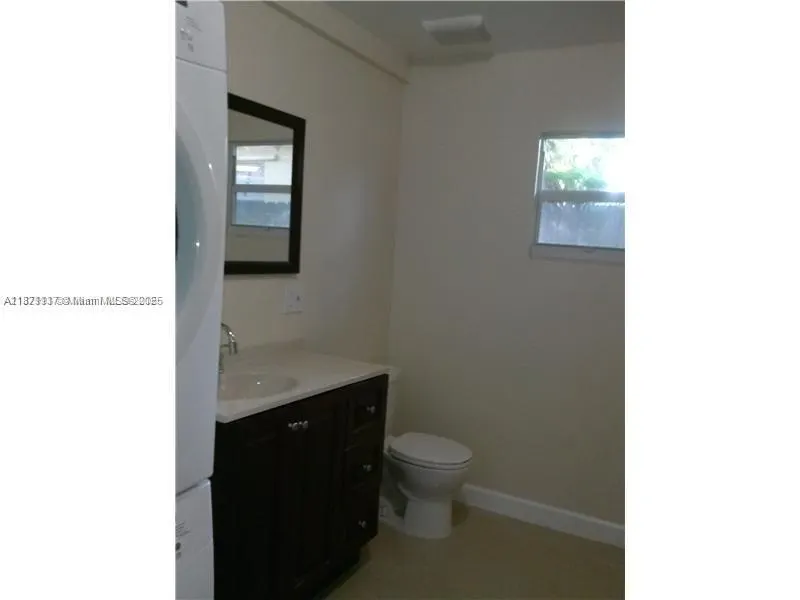 5614 Taylor, #B