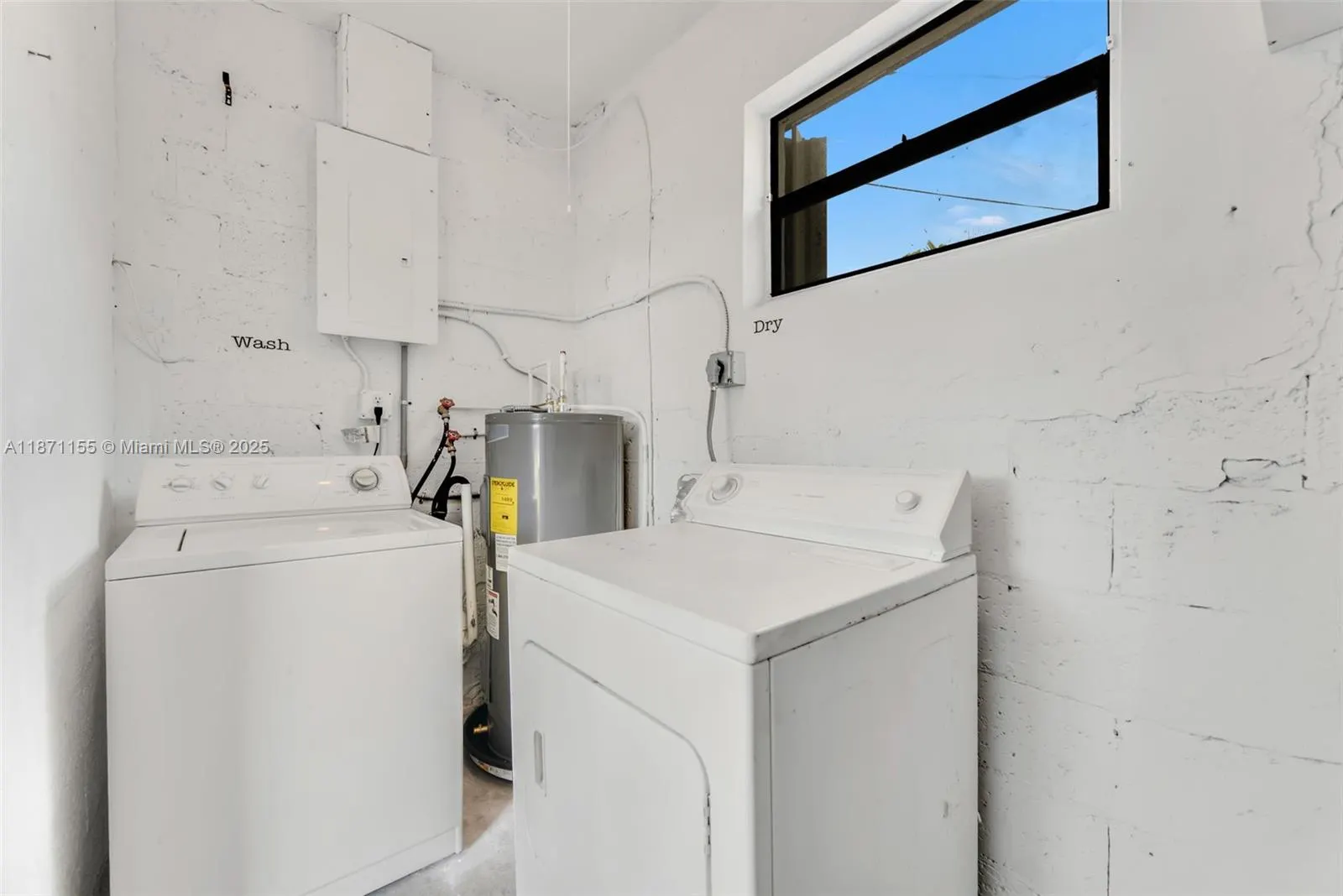 1601 SW 68th Ter