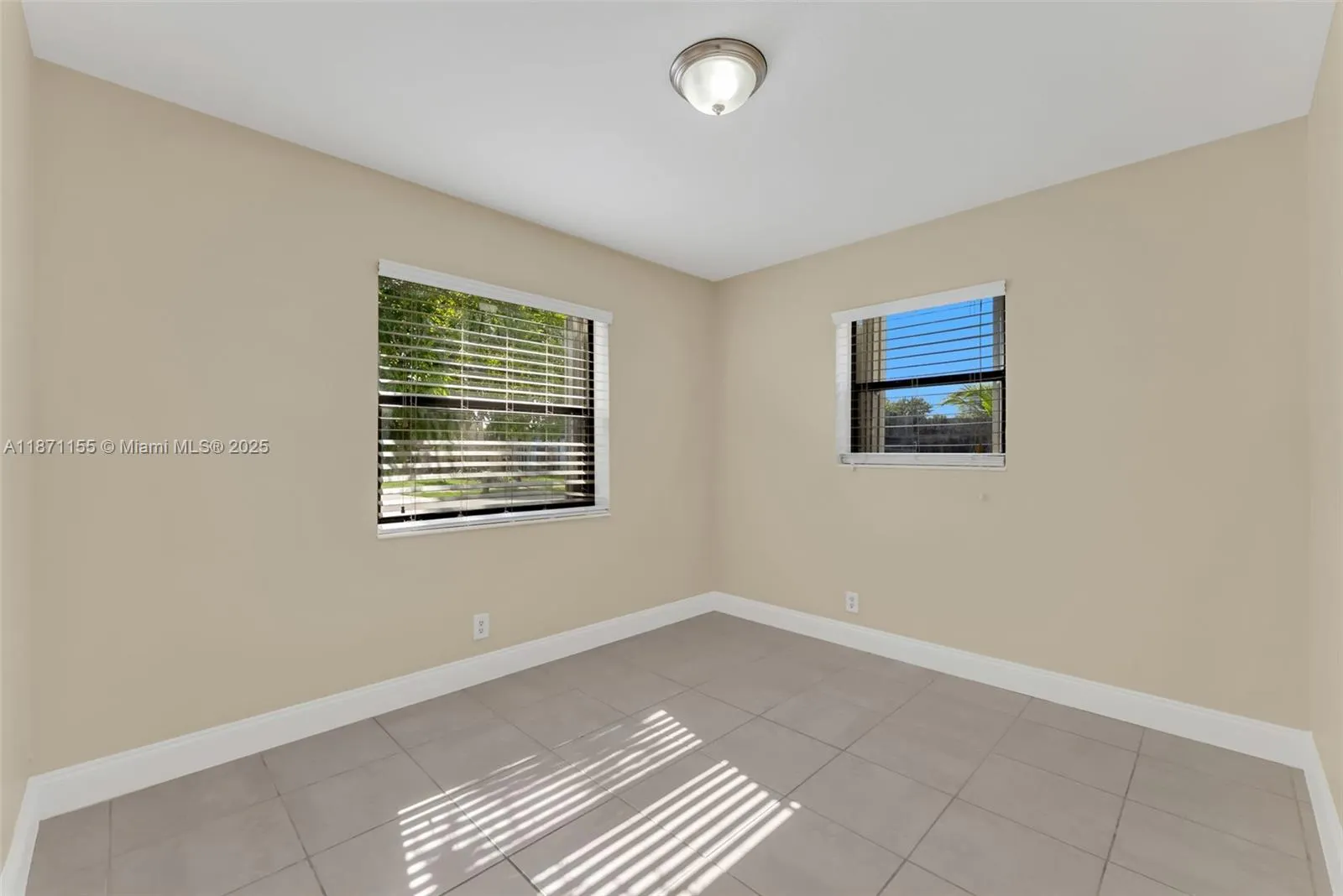 1601 SW 68th Ter