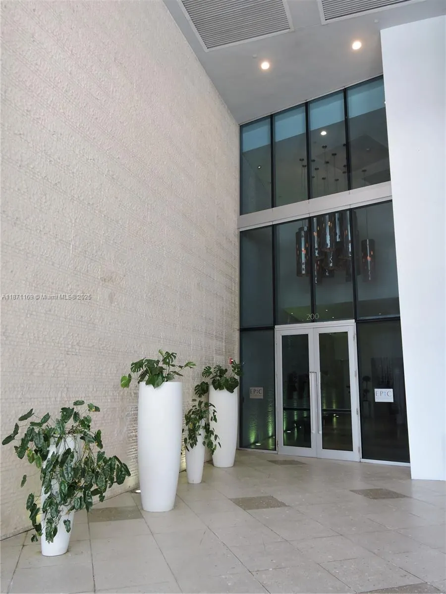 200 Biscayne Boulevard Way, #3109