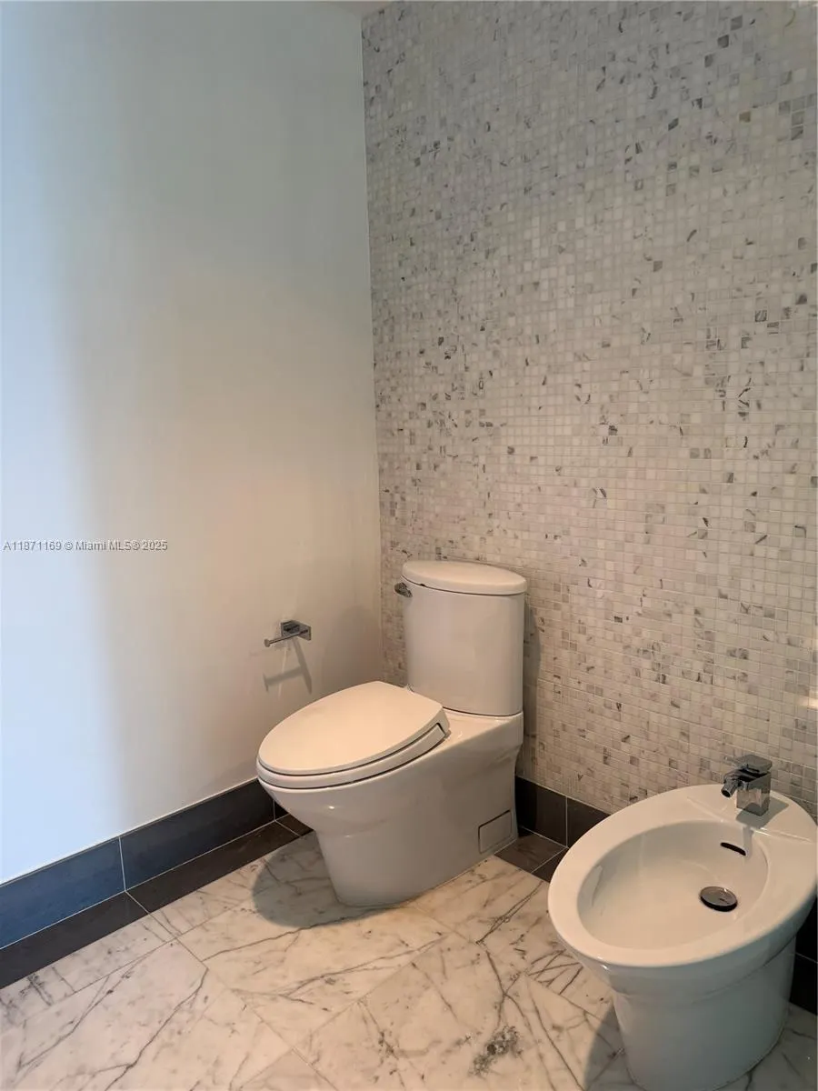 200 Biscayne Boulevard Way, #3109