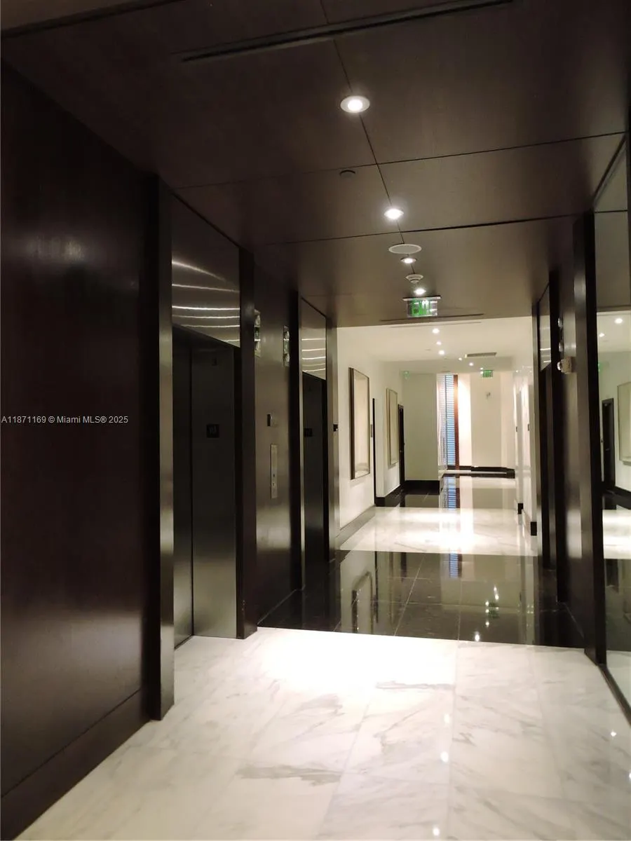 200 Biscayne Boulevard Way, #3109