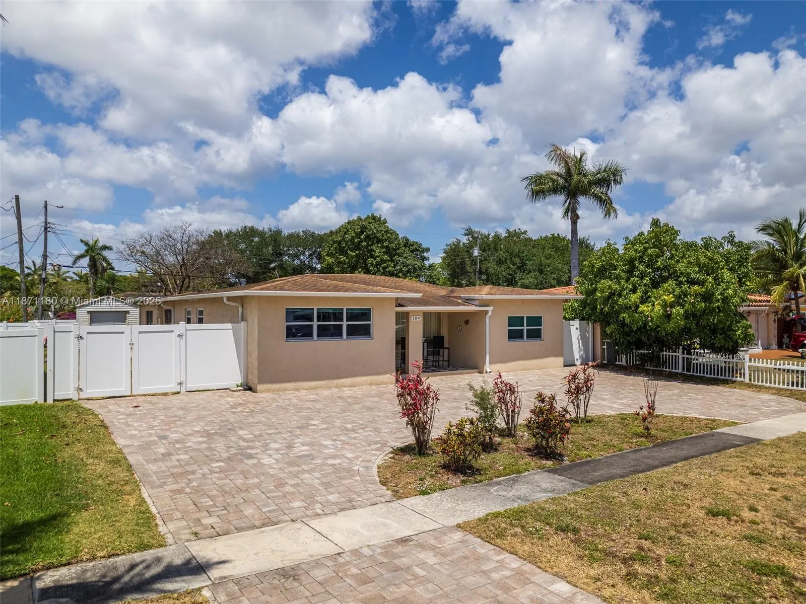 104 N 31st Ct