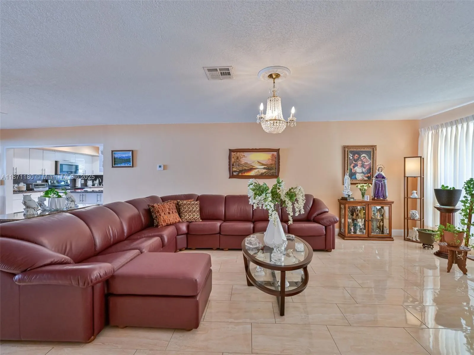 104 N 31st Ct