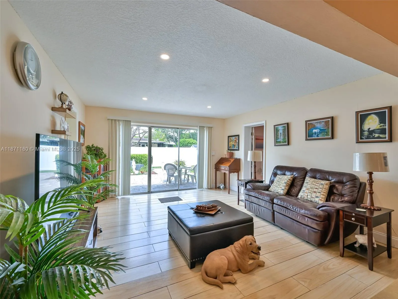 104 N 31st Ct
