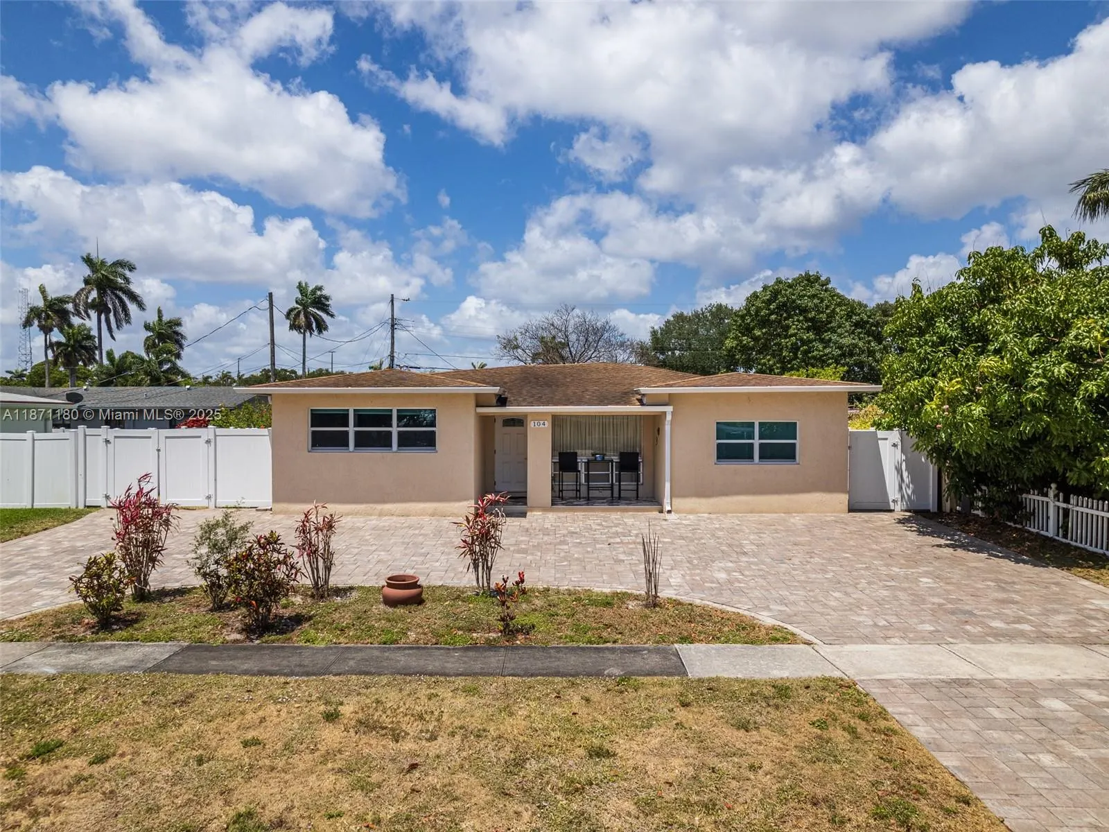 104 N 31st Ct