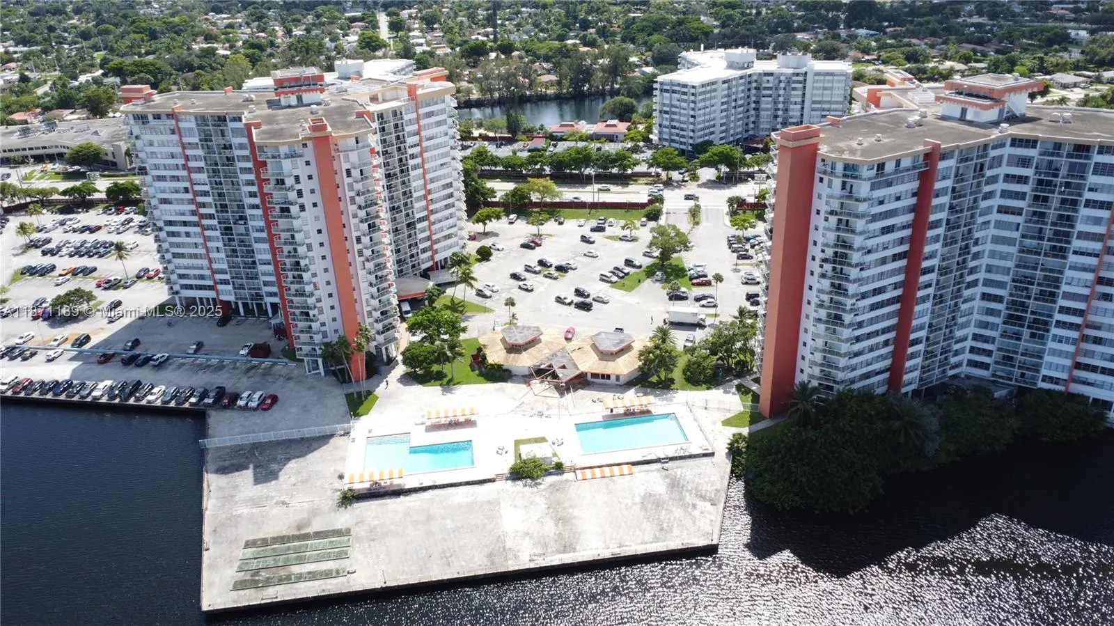 1351 NE Miami Gardens Dr, #511E