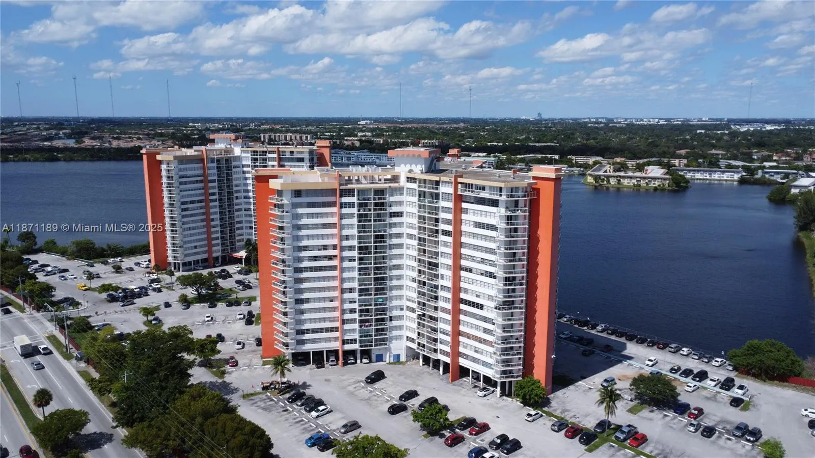 1351 NE Miami Gardens Dr, #511E