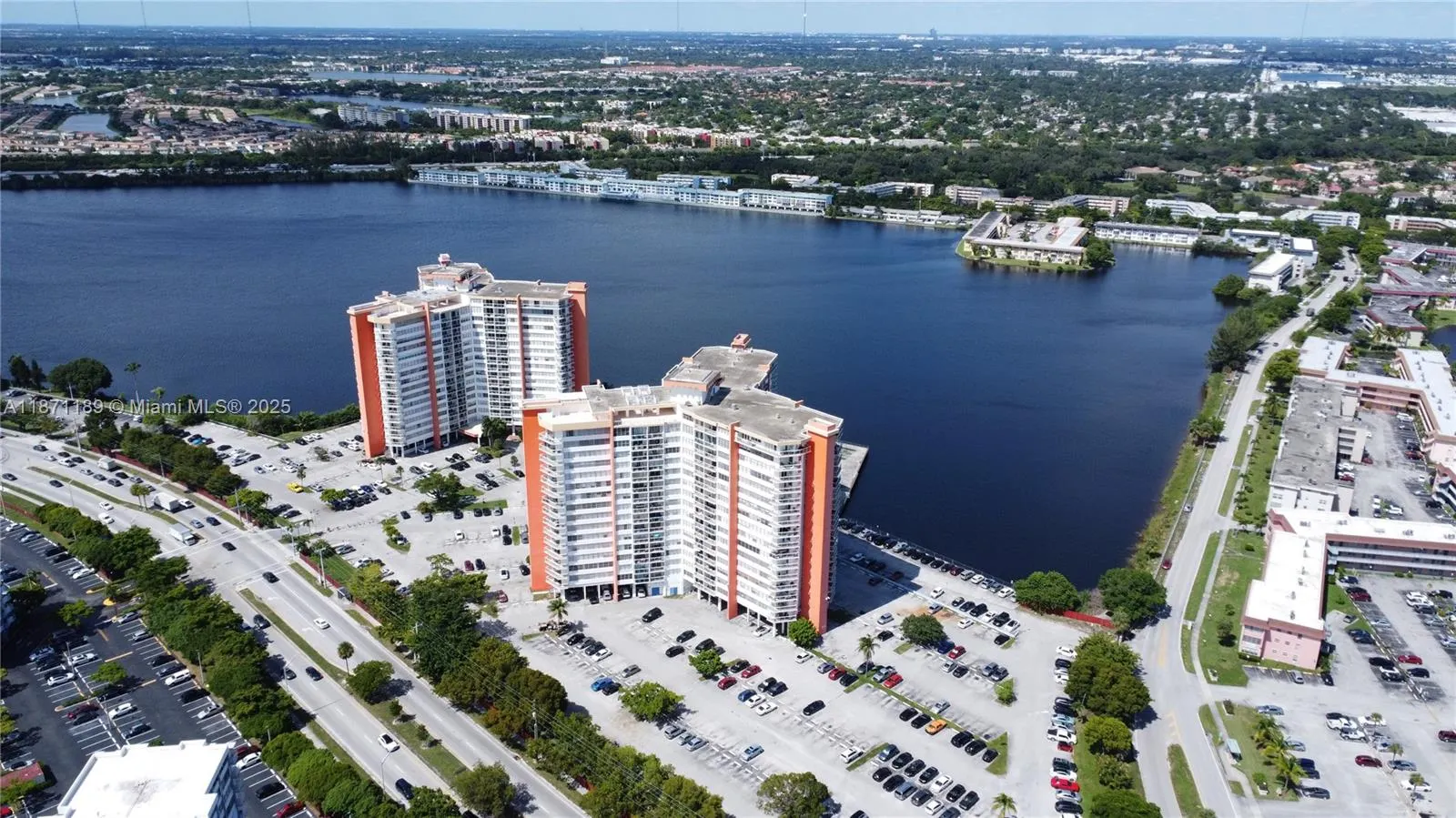 1351 NE Miami Gardens Dr, #511E