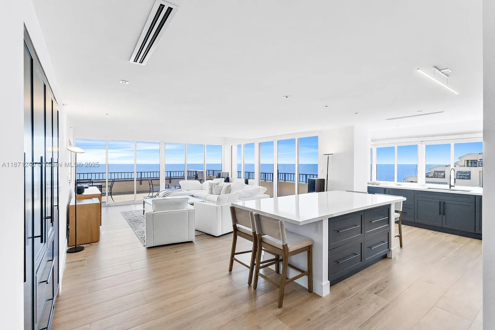 251 Crandon Blvd, #1036
