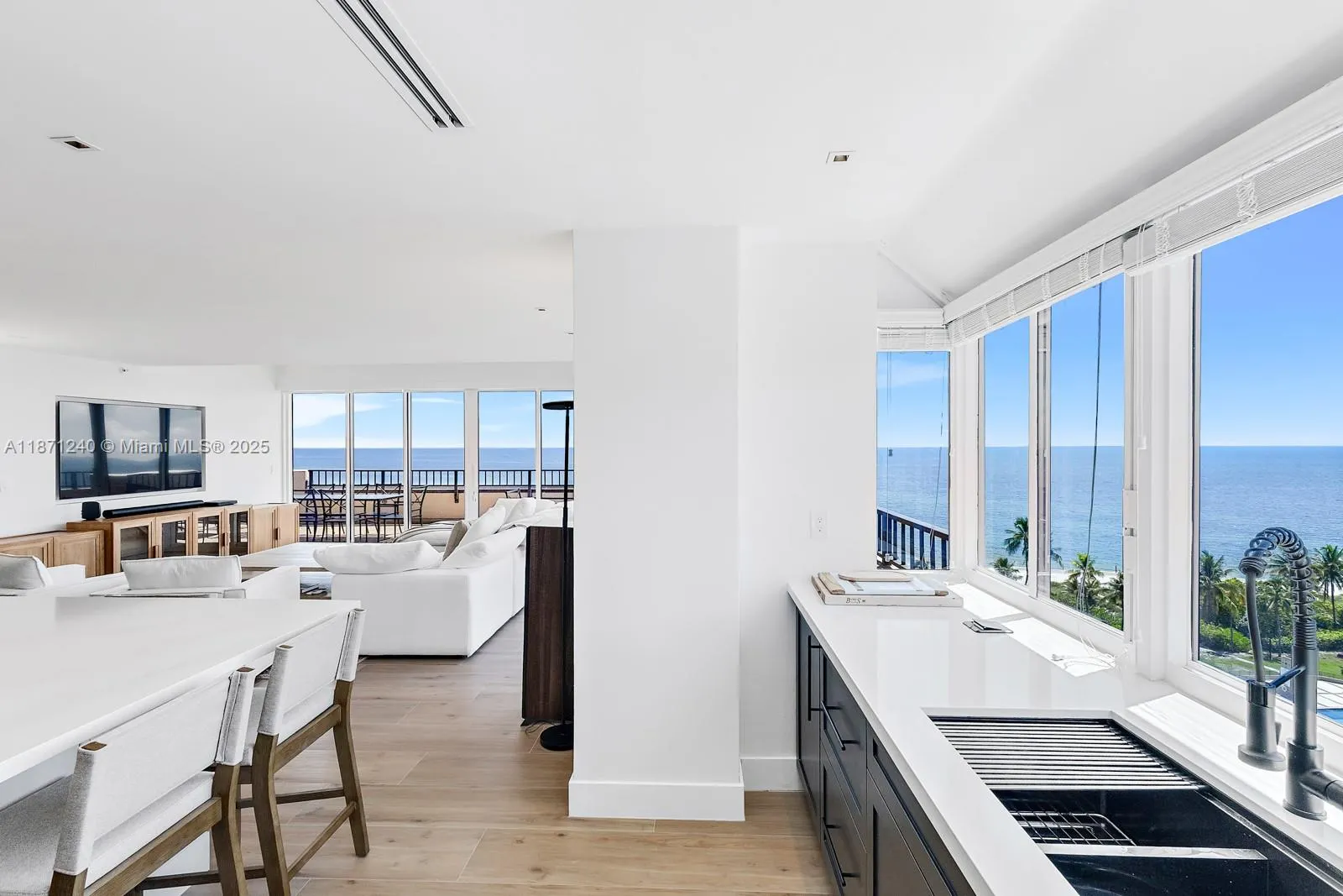 251 Crandon Blvd, #1036