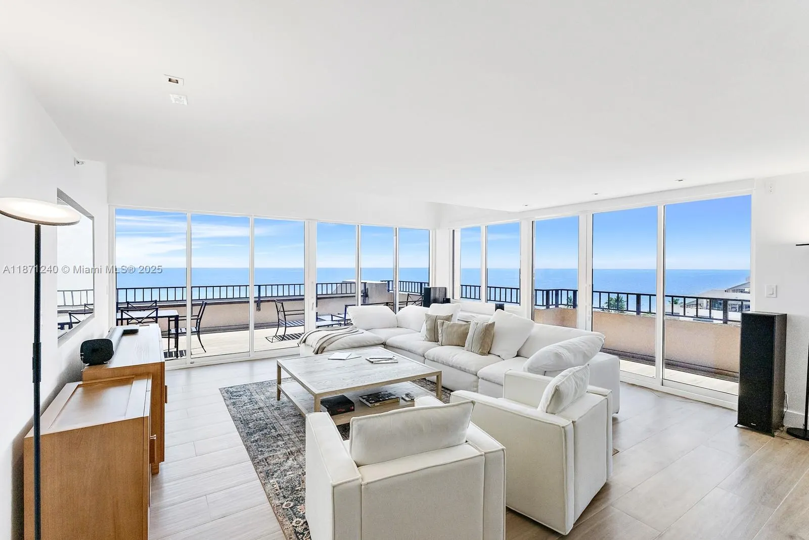251 Crandon Blvd, #1036